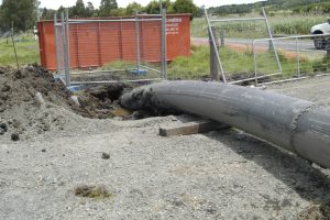 560 HDPE pipe into directional bore